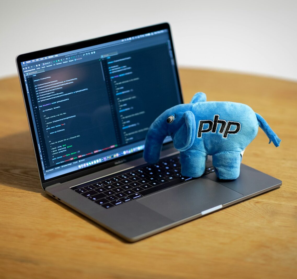 PHP: che cos'è, come funziona e perché regge ancora Internet