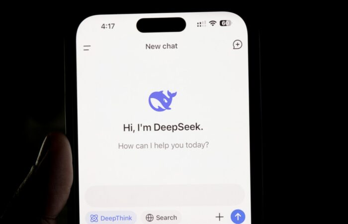 LLM: che cosa sono, come funzionano e perché alimentano i chatbot