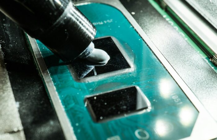 Pasta termica: che cos'è, come funziona e quando va sostituita